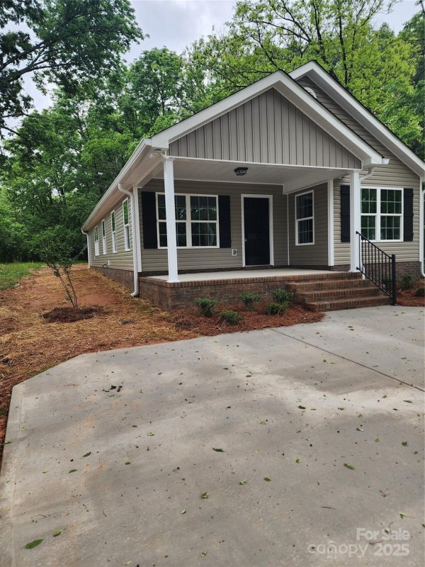 Property image 2 at 833 Arlington Avenue, Rock Hill, SC 29730