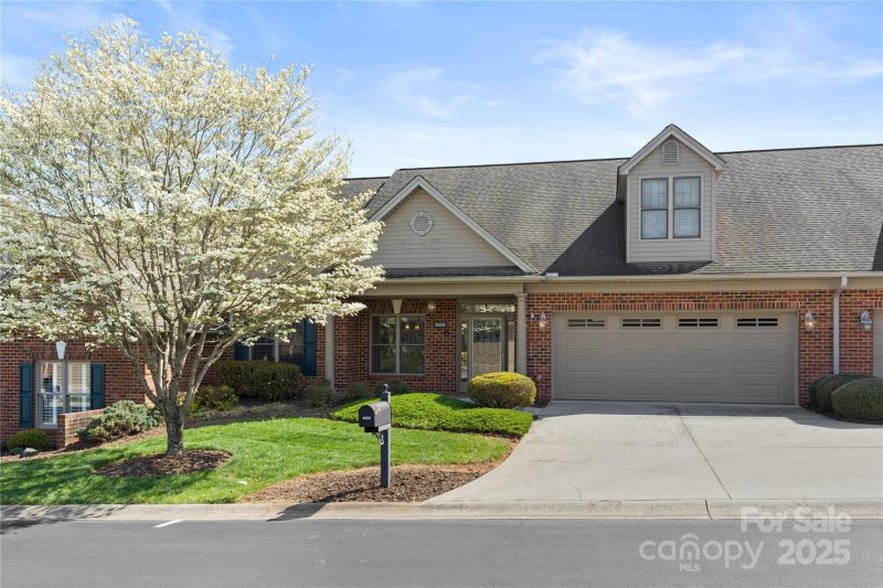 Property image 3 at 489 26th Avenue, Hickory, NC 28601