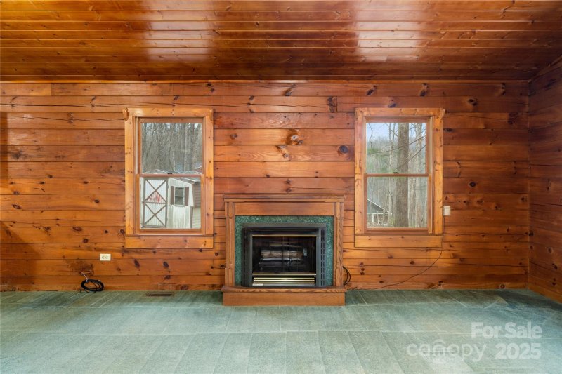 Property image 3 at 398 Locust Drive, Maggie Valley, NC 28751