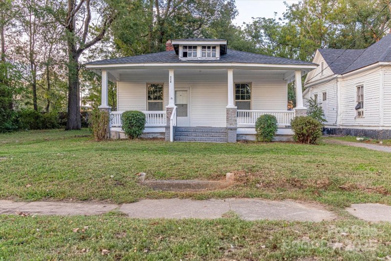 Property image 4 at 319 Chestnut Street, Rock Hill, SC 29730
