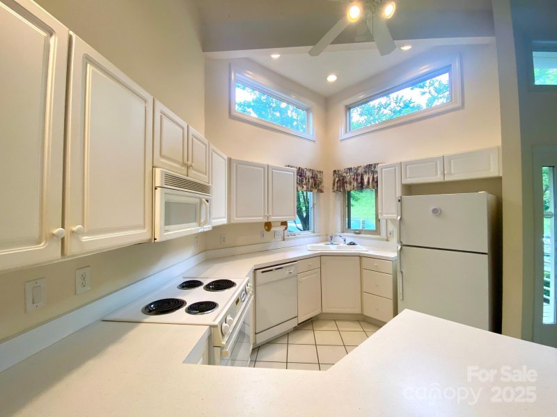 Property image 3 at 14613 Waterside Drive, Charlotte, NC 28278