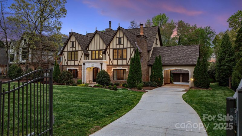 Property image 2 at 4400 Sharon View Road, Charlotte, NC 28226