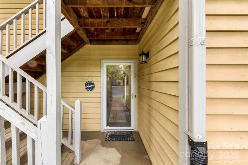 Property image 2 at 3224 Selwyn Farms Lane, Charlotte, NC 28209