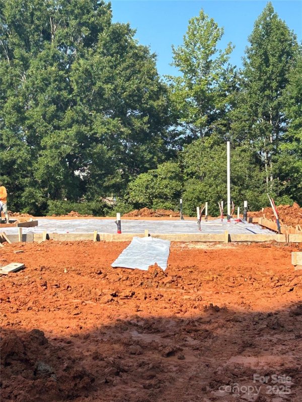 Property image 3 of 3044 Five Creek Road in The Courtyards at Hodges Farm, Charlotte, NC 28213