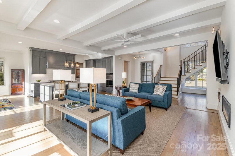 Property image 3 at 510 Poindexter Drive, Charlotte, NC 28209