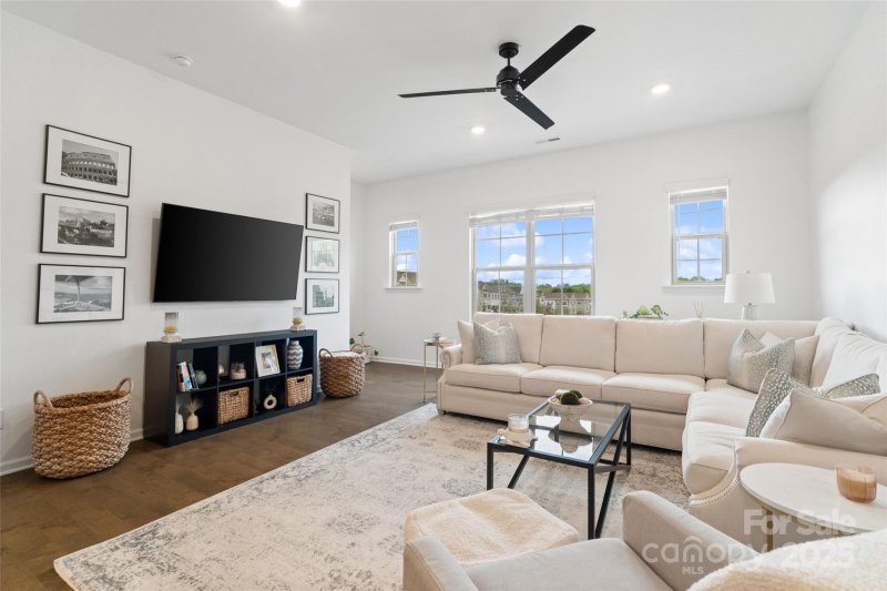 Property image 5 at 9914 Ainslie Downs Street, Charlotte, NC 28273