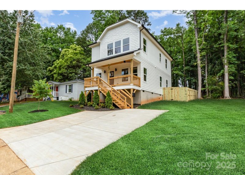 Property image 2 at 2512 Remington Street, Charlotte, NC 28216