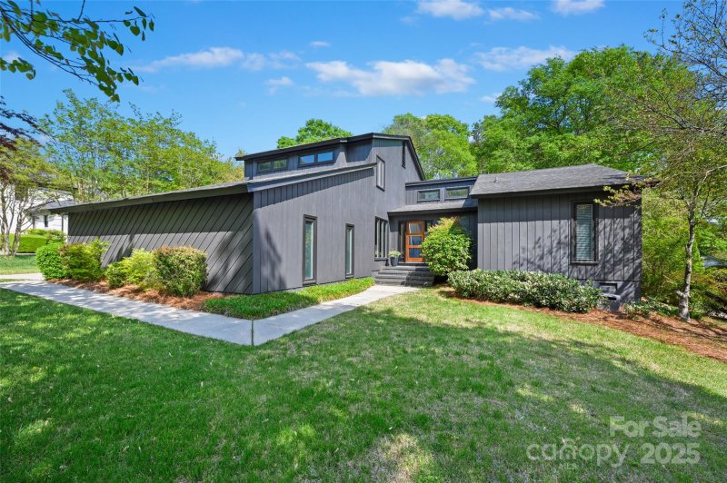 3103 Lauren Glen Road