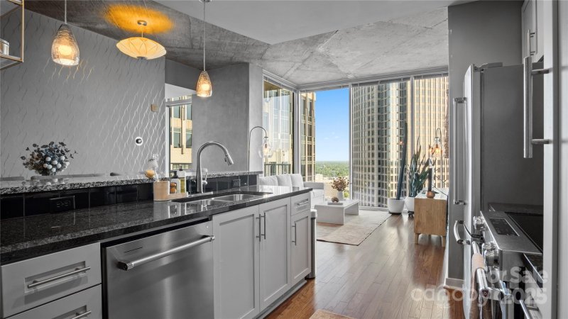 Property image 5 at 210 N Church Street, Charlotte, NC 28202