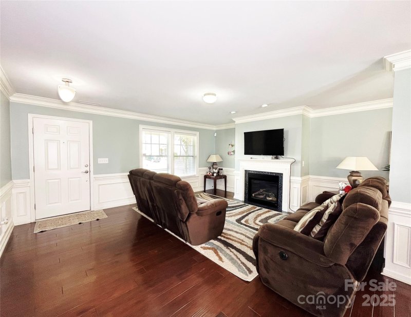 Property image 3 at 7928 Ponderosa Pine Lane, Charlotte, NC 28215