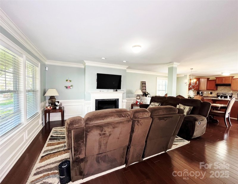 Property image 4 at 7928 Ponderosa Pine Lane, Charlotte, NC 28215