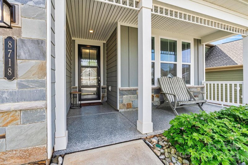 Property image 5 of 8718 Festival Way in Cresswind, Charlotte, NC 28215