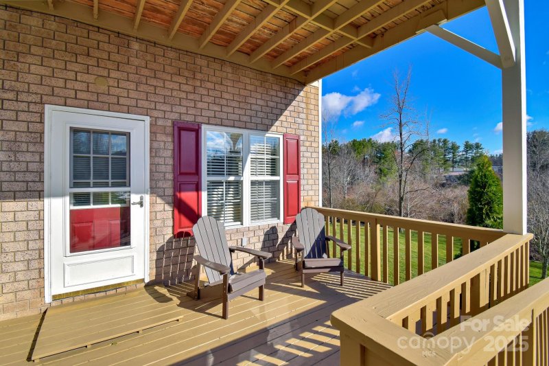 Property image 3 of 308 Lakeview Drive in Lakeview Acres, Deep Gap, NC 28618