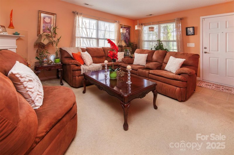 Property image 5 of 5127 Fernhill Drive in Fern Hill, Charlotte, NC 28217