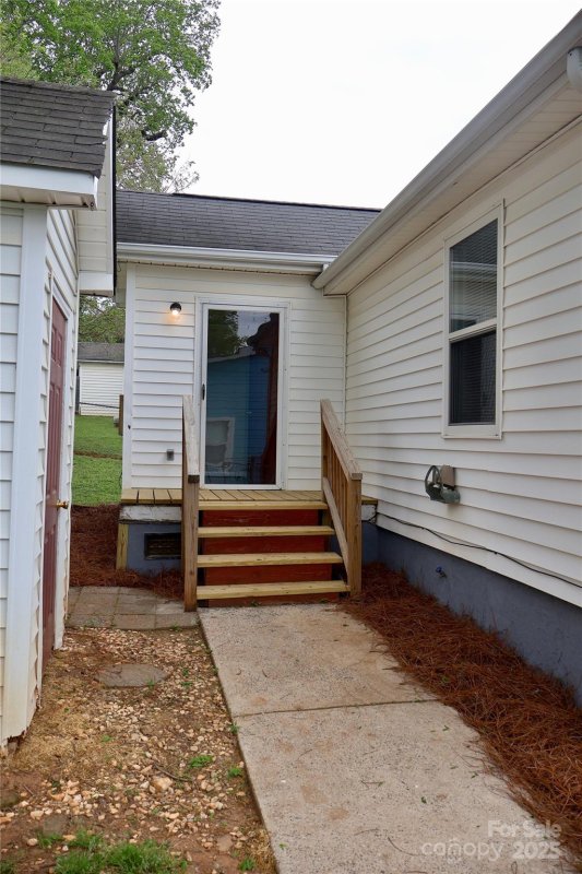 Property image 3 at 904 Brook Street, Belmont, NC 28012