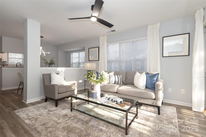 Property image 3 at 501 Olmsted Park Place, Charlotte, NC 28203