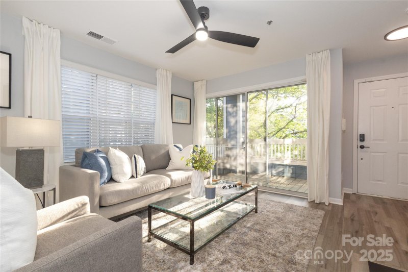 Property image 5 at 501 Olmsted Park Place, Charlotte, NC 28203