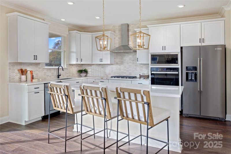 Property image 5 of 391 Lancashire Court in Bella Vista, Denver, NC 28037