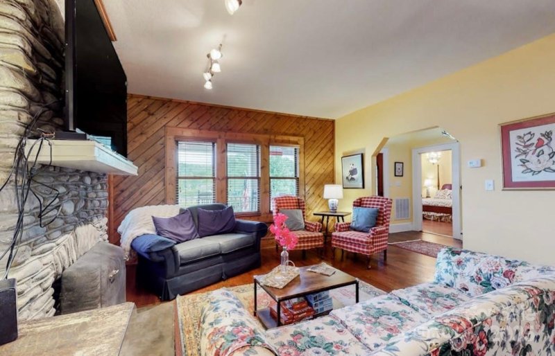 Property image 4 at 345 N Lakeshore Drive, Lake Junaluska, NC 28745