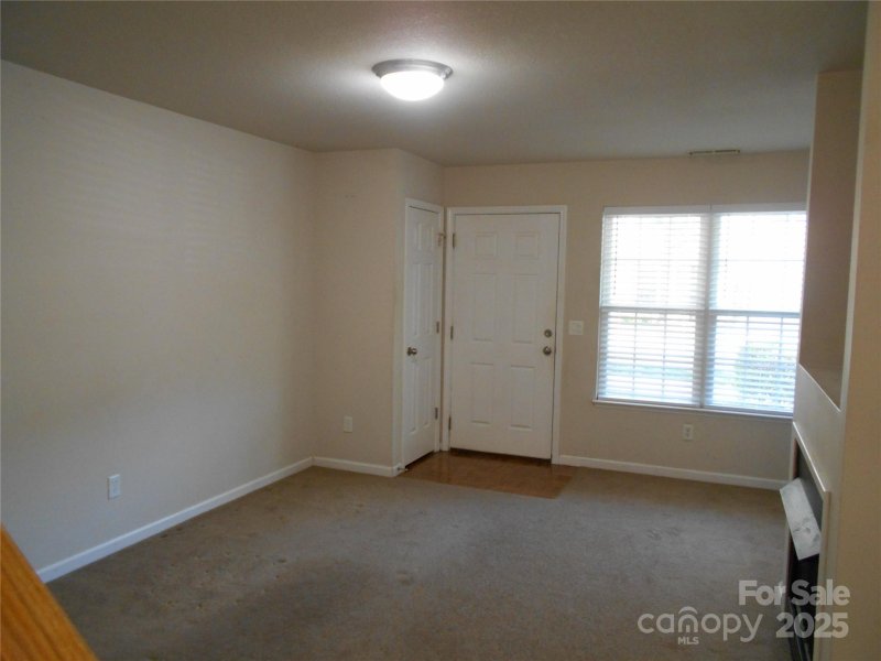 Property image 2 of 112 Alpine Ridge Drive in Mills Creek Condominiums, Asheville, NC 28803