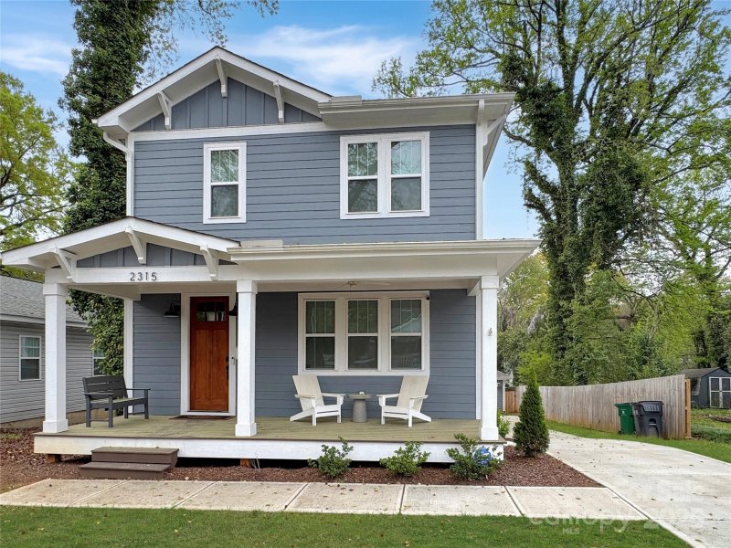 Property image 5 of 2315 Dundeen Street in Washington Heights, Charlotte, NC 28216