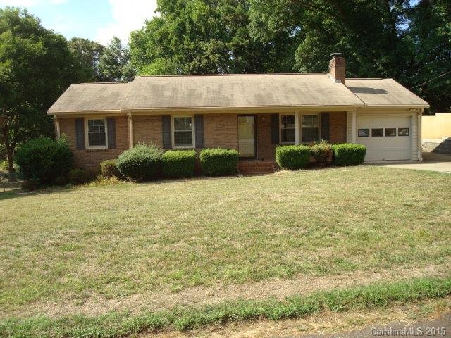 Property image 2 at 2 Spruce Pine Drive, Belmont, NC 28012