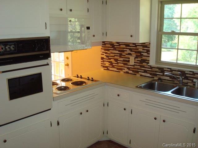 Property image 4 at 2 Spruce Pine Drive, Belmont, NC 28012