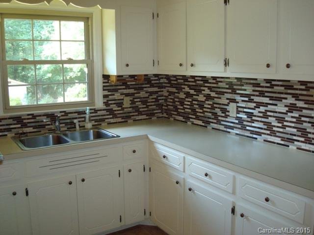 Property image 5 at 2 Spruce Pine Drive, Belmont, NC 28012