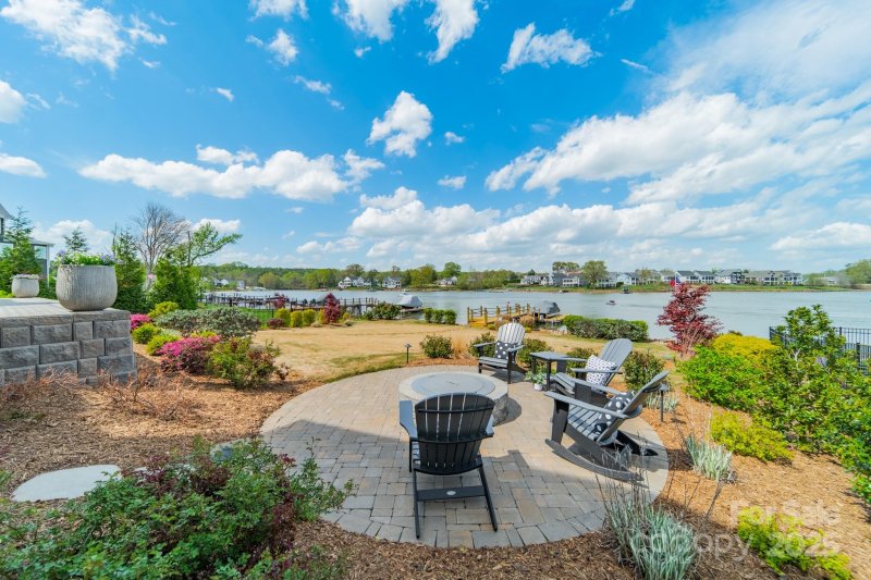 Property image 5 at 139 Little Indian Loop, Mooresville, NC 28117