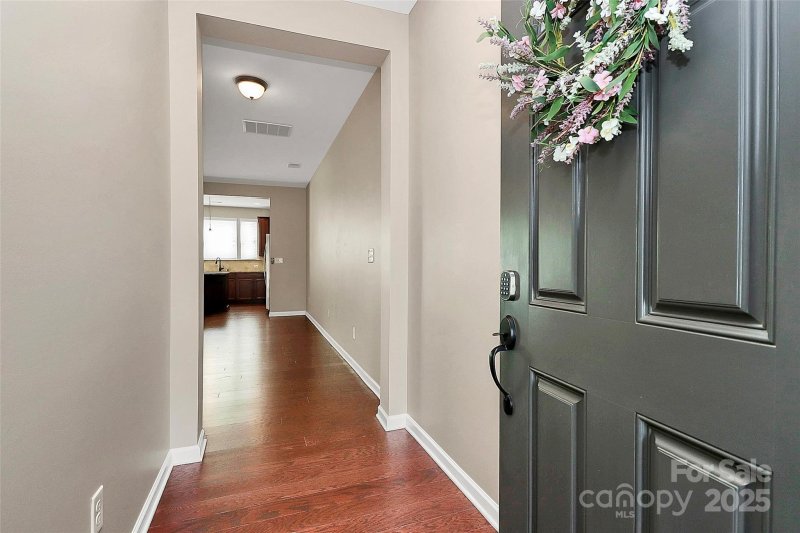 Property image 3 at 9551 Glenburn Lane, Charlotte, NC 28278