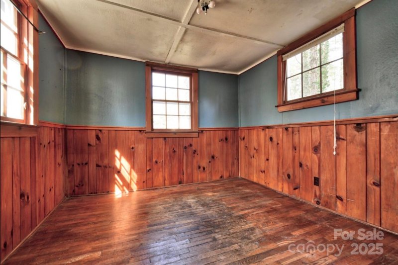 Property image 3 at 3 5 Laurel Ivy Lane, Hendersonville, NC 28791