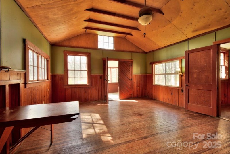 Property image 5 at 3 5 Laurel Ivy Lane, Hendersonville, NC 28791