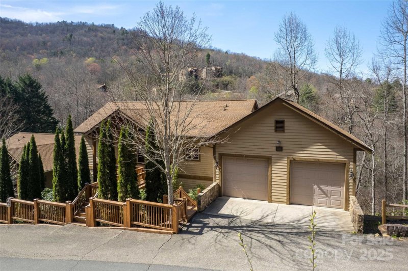 Property image 4 at 226 Sawgrass Drive, Whittier, NC 28789