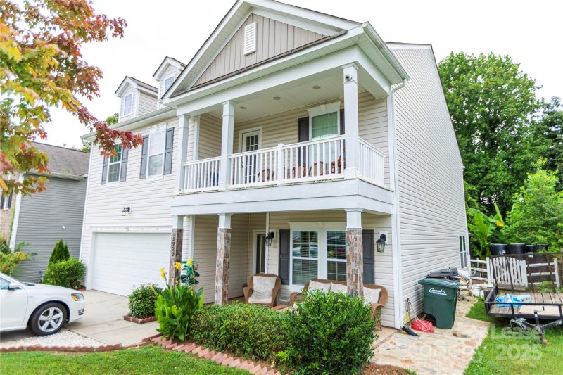 2922 Deep Cove Drive