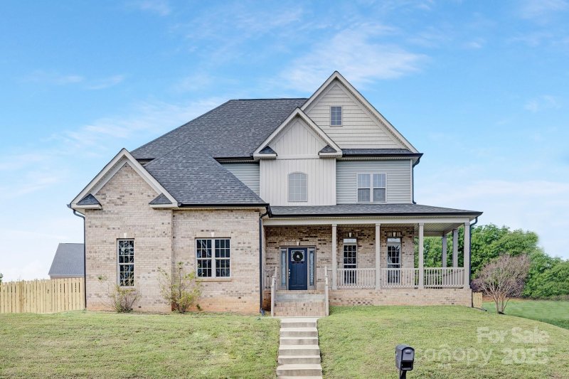 4036 Meadowview Hills Drive