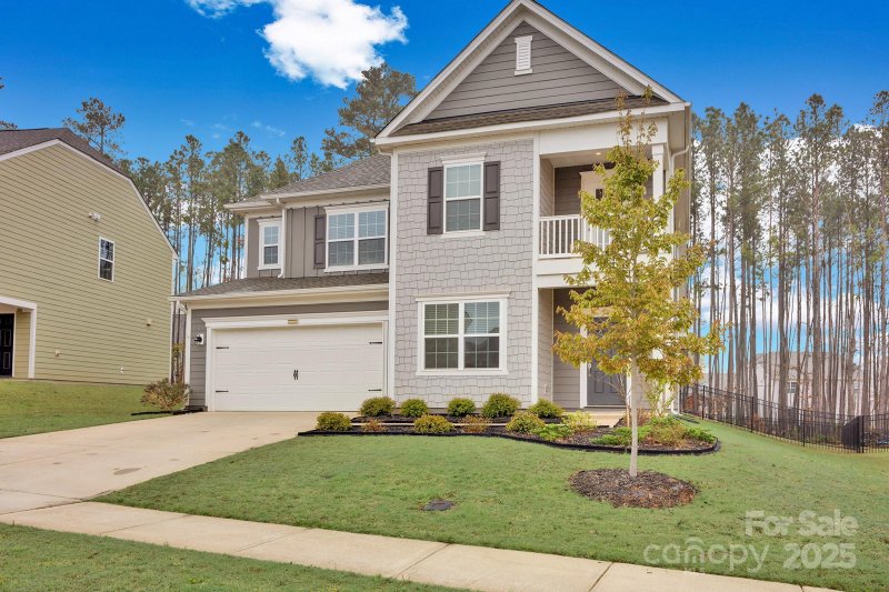 Property image 2 of 129 Rooster Tail Lane in Falls Cove at Lake Norman, Troutman, NC 28166