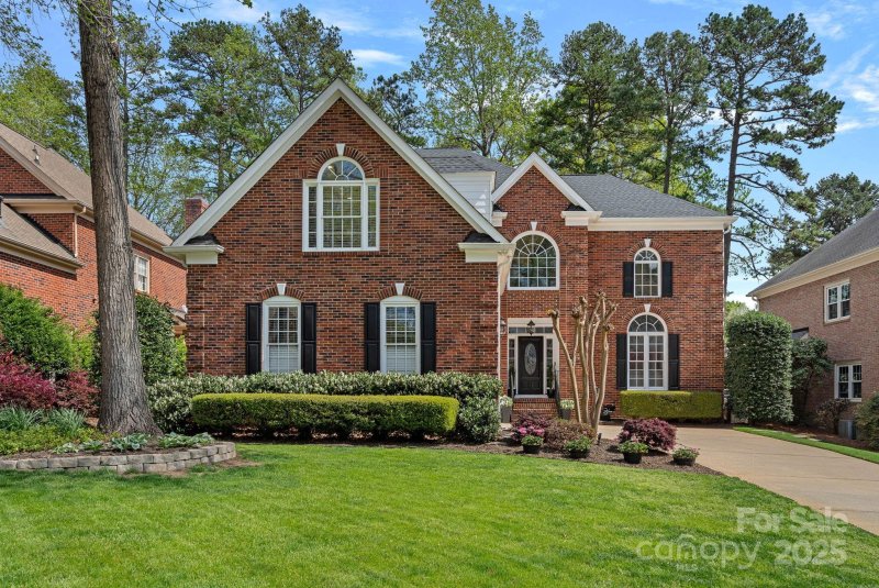 Property image 2 at 18418 Turnberry Court, Davidson, NC 28036