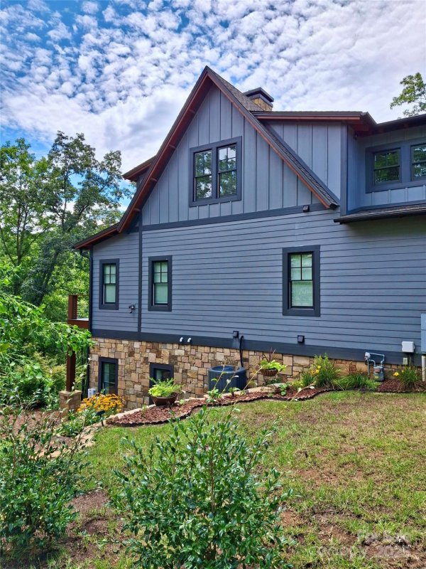 Property image 4 of 117 Amberleaf Way in Cullowhee River Club, Cullowhee, NC 28723