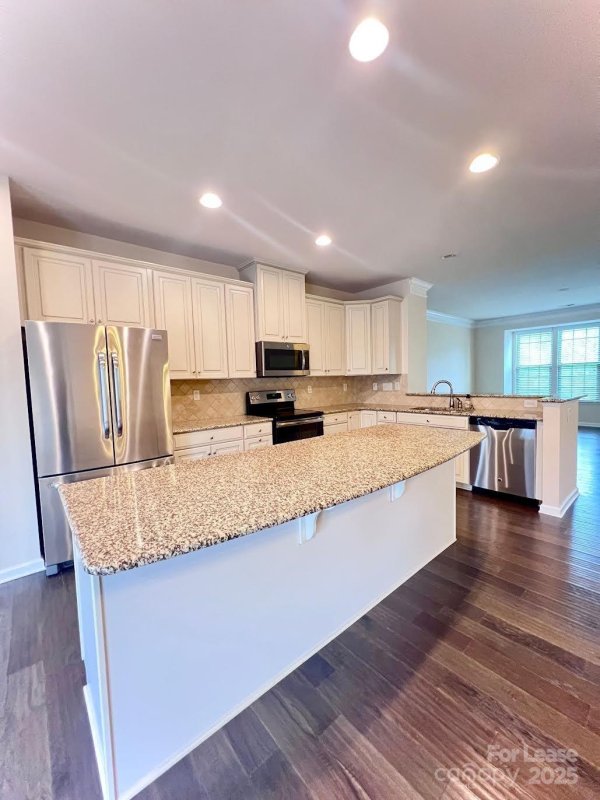 Property image 2 at 4008 Zilker Park Drive, Charlotte, NC 28217