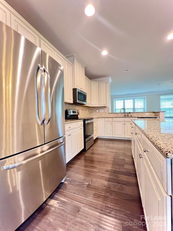 Property image 4 at 4008 Zilker Park Drive, Charlotte, NC 28217