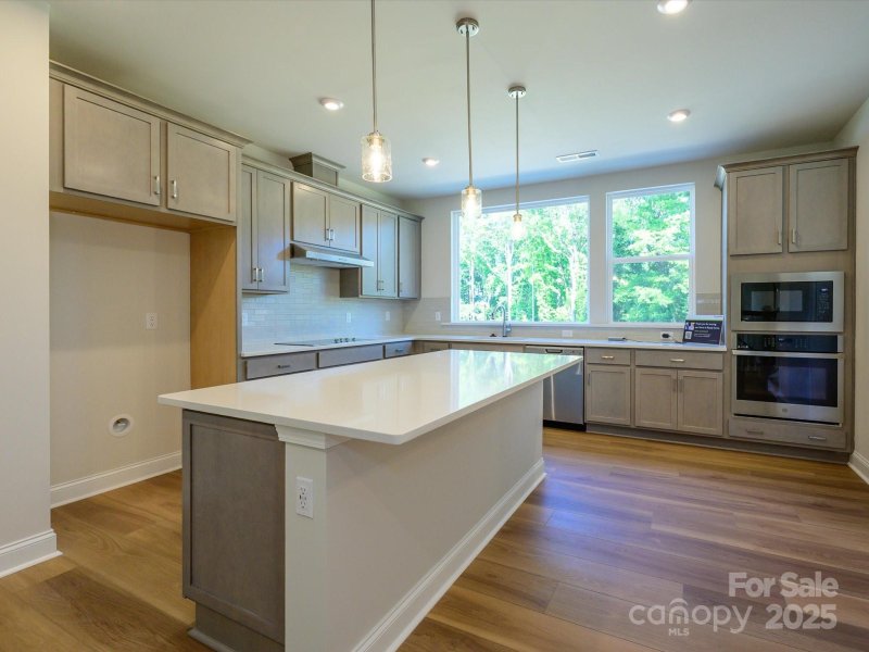 8048 Cedarsmith Court