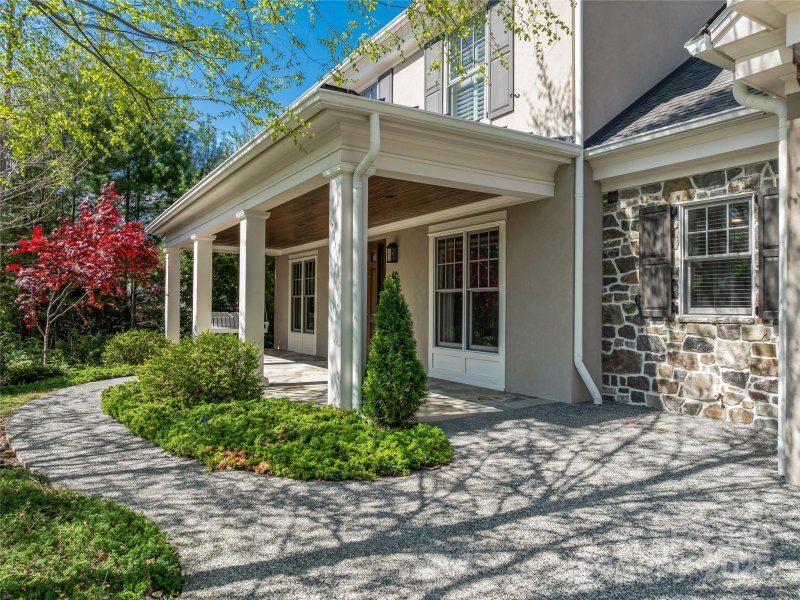 Property image 2 of 5 Cleftridge Court in Ramble Biltmore Forest, Asheville, NC 28803