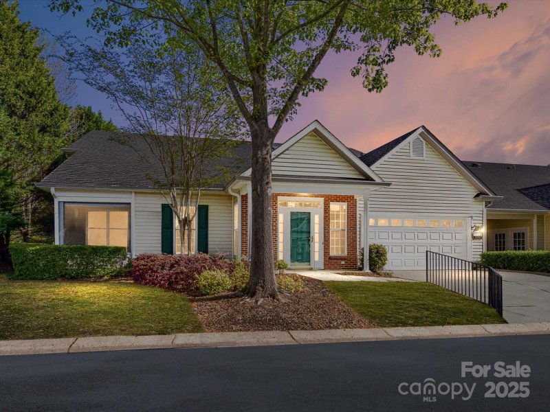Property image 2 at 11705 Silverado Lane, Charlotte, NC 28277