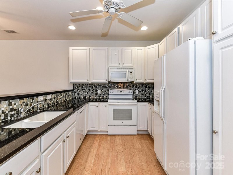 Property image 5 at 11705 Silverado Lane, Charlotte, NC 28277