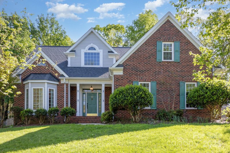 Property image 2 at 585 Highland Ridge Road, Mooresville, NC 28115