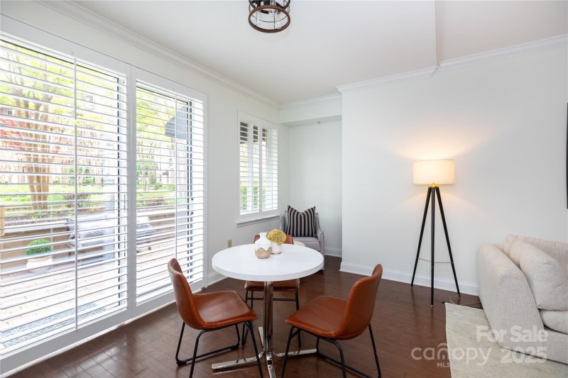 Property image 4 at 300 W 5th Street, Charlotte, NC 28202