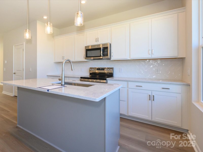 Property image 5 of 5727 Castlerea Drive in Southmont, Charlotte, NC 28217