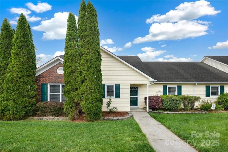 113 Hidden Creek Drive