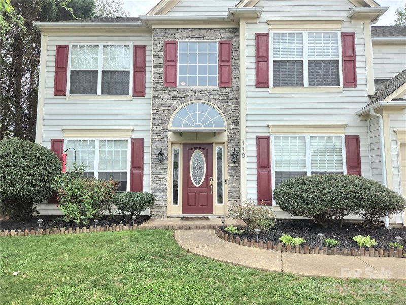 Property image 3 of 119 W Maranta Road in Winslow Bay, Mooresville, NC 28117