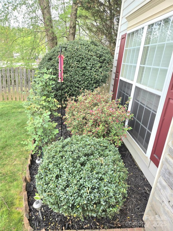 Property image 4 of 119 W Maranta Road in Winslow Bay, Mooresville, NC 28117